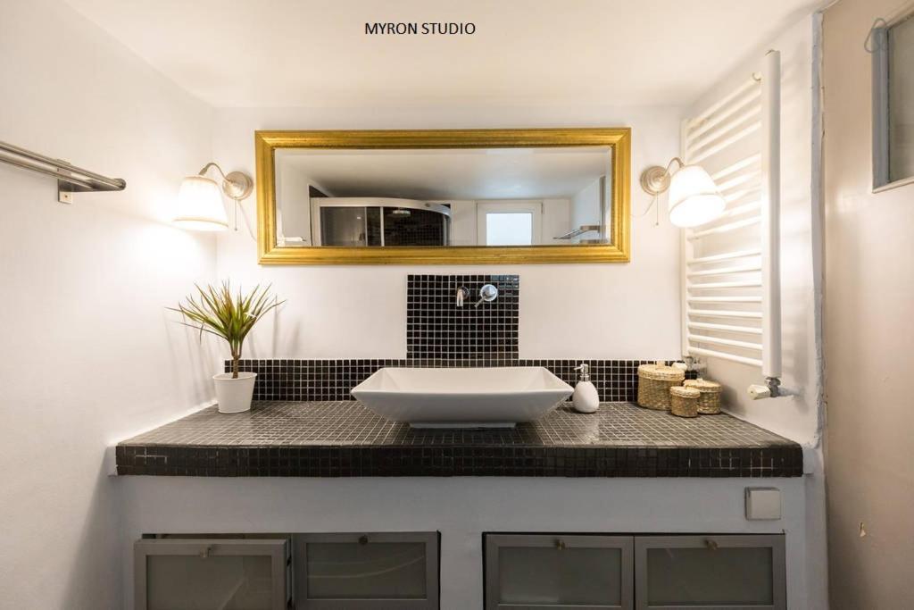 Myron Apartments Athens Luaran gambar